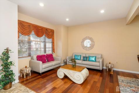 33 Yorktown Road South Brunswick NJ 08852