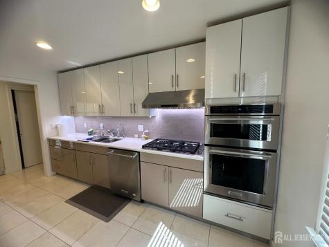 9 E Holly Road E Iselin NJ 08830