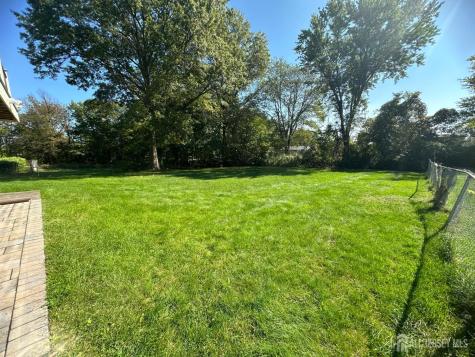 9 E Holly Road E Iselin NJ 08830