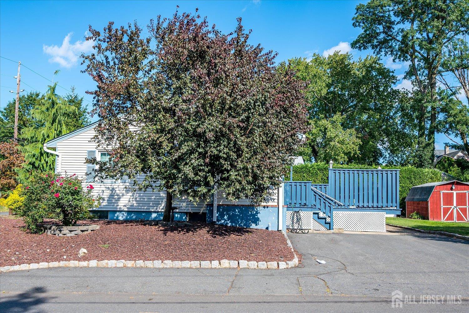 669 Old Post Road Edison NJ 08817