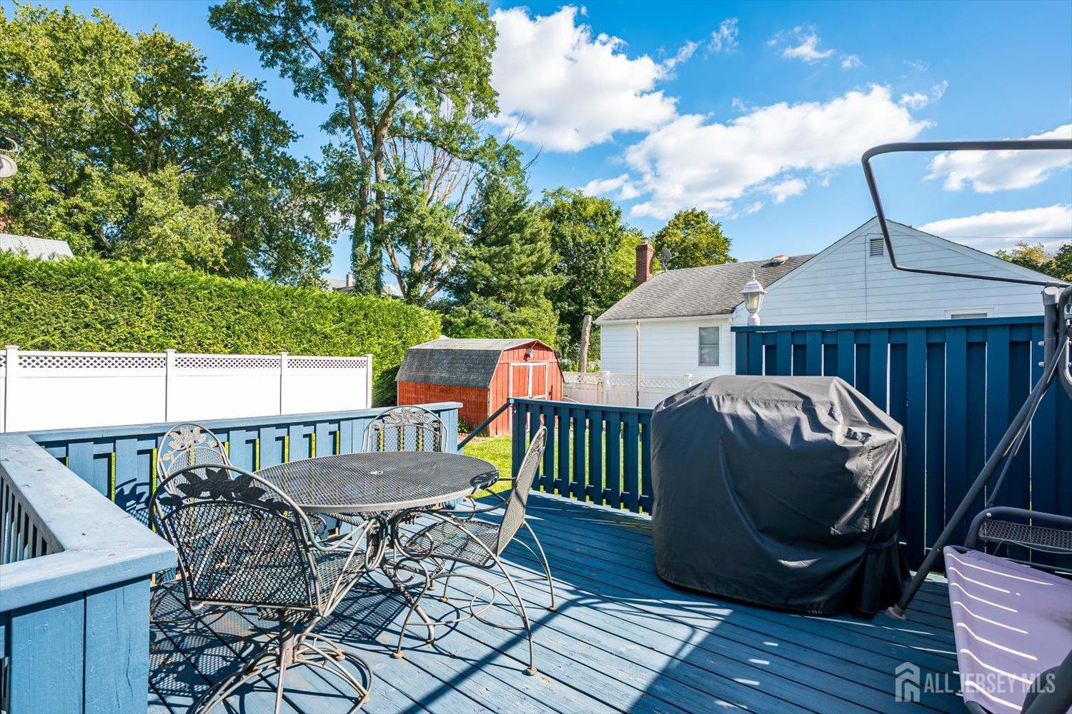 669 Old Post Road Edison NJ 08817