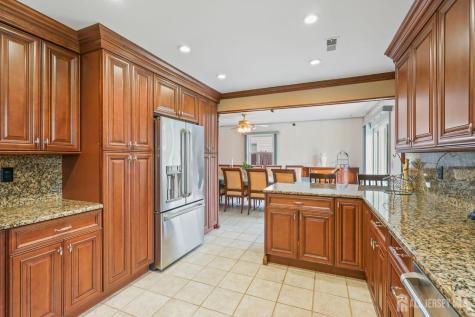 41 Rodak Circle Edison NJ 08817