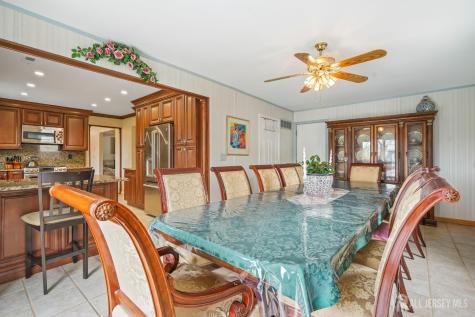 41 Rodak Circle Edison NJ 08817