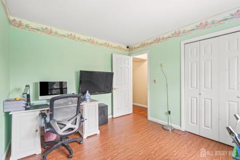 41 Rodak Circle Edison NJ 08817