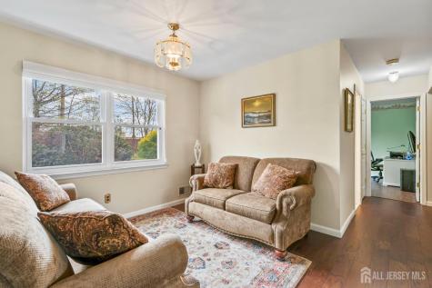 41 Rodak Circle Edison NJ 08817