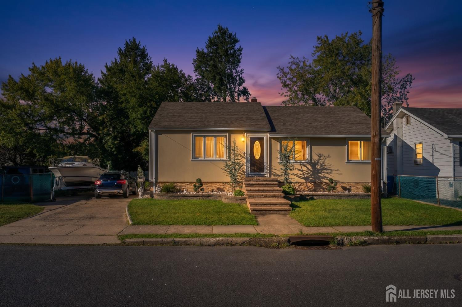 23 Radcliffe Street South River NJ 08882