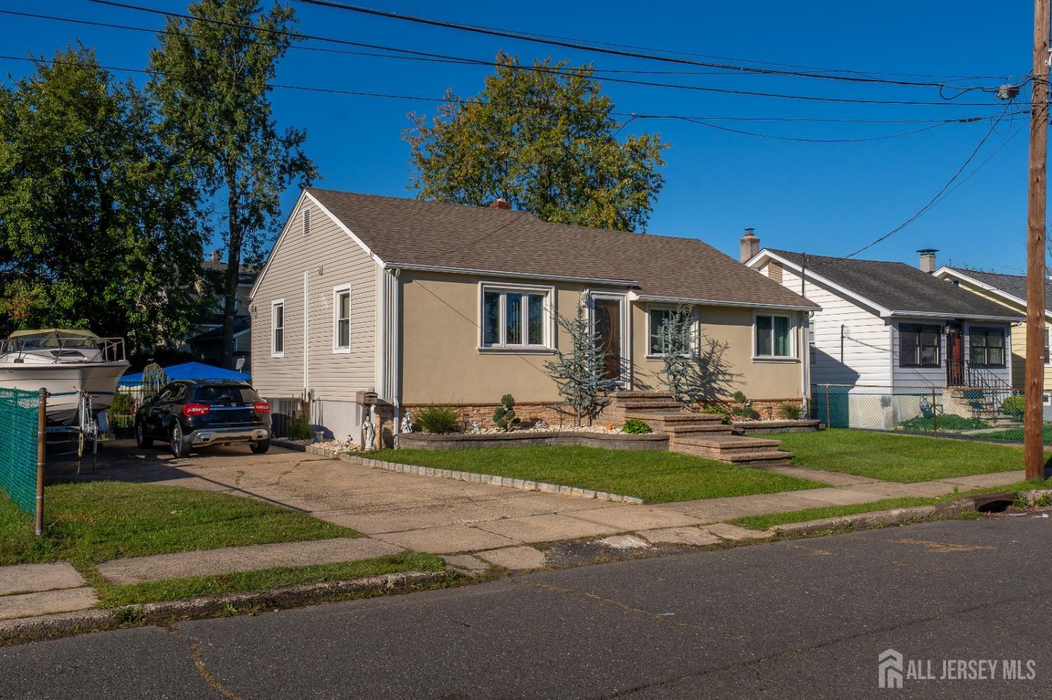 23 Radcliffe Street South River NJ 08882