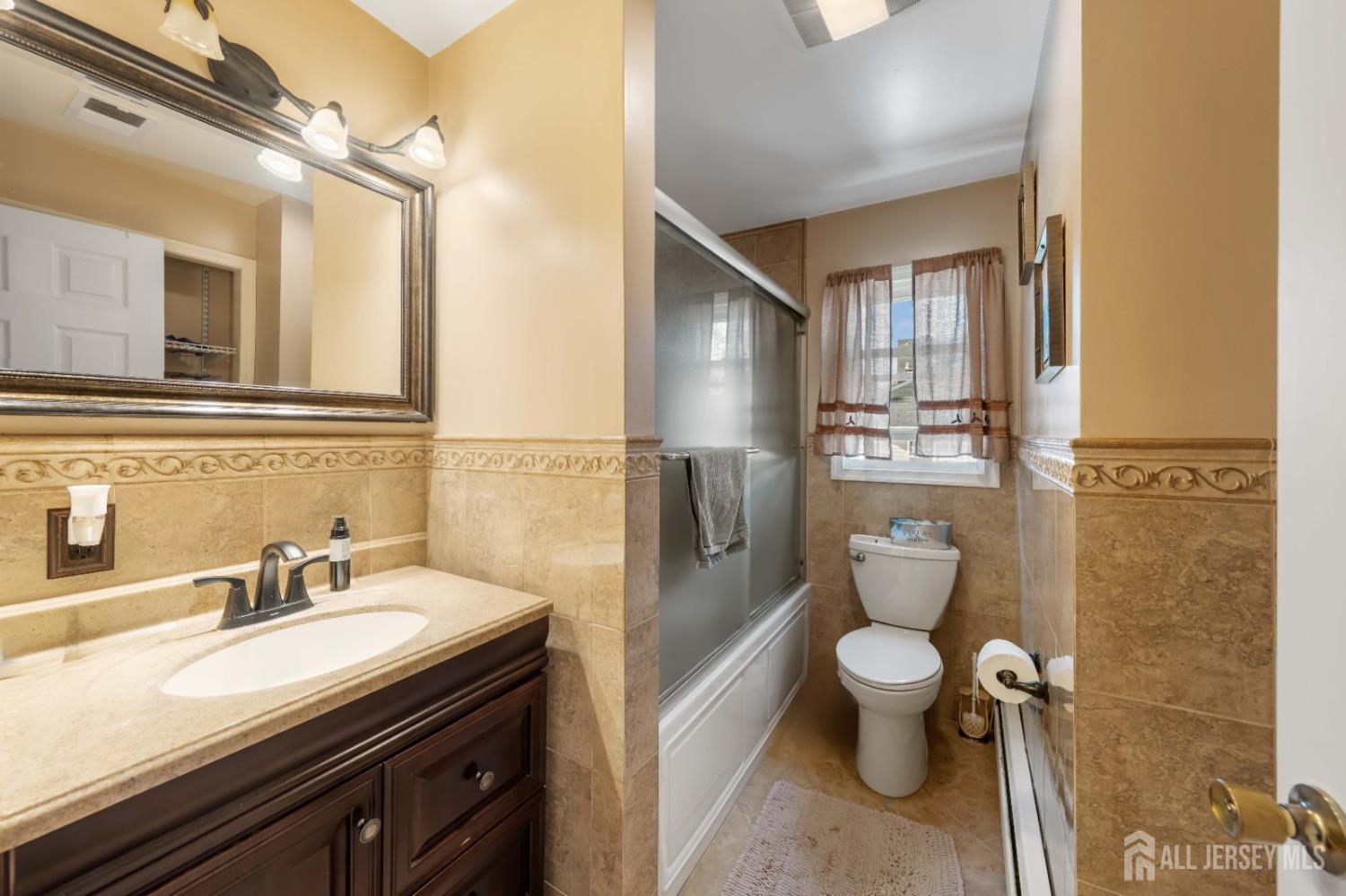 23 Radcliffe Street South River NJ 08882
