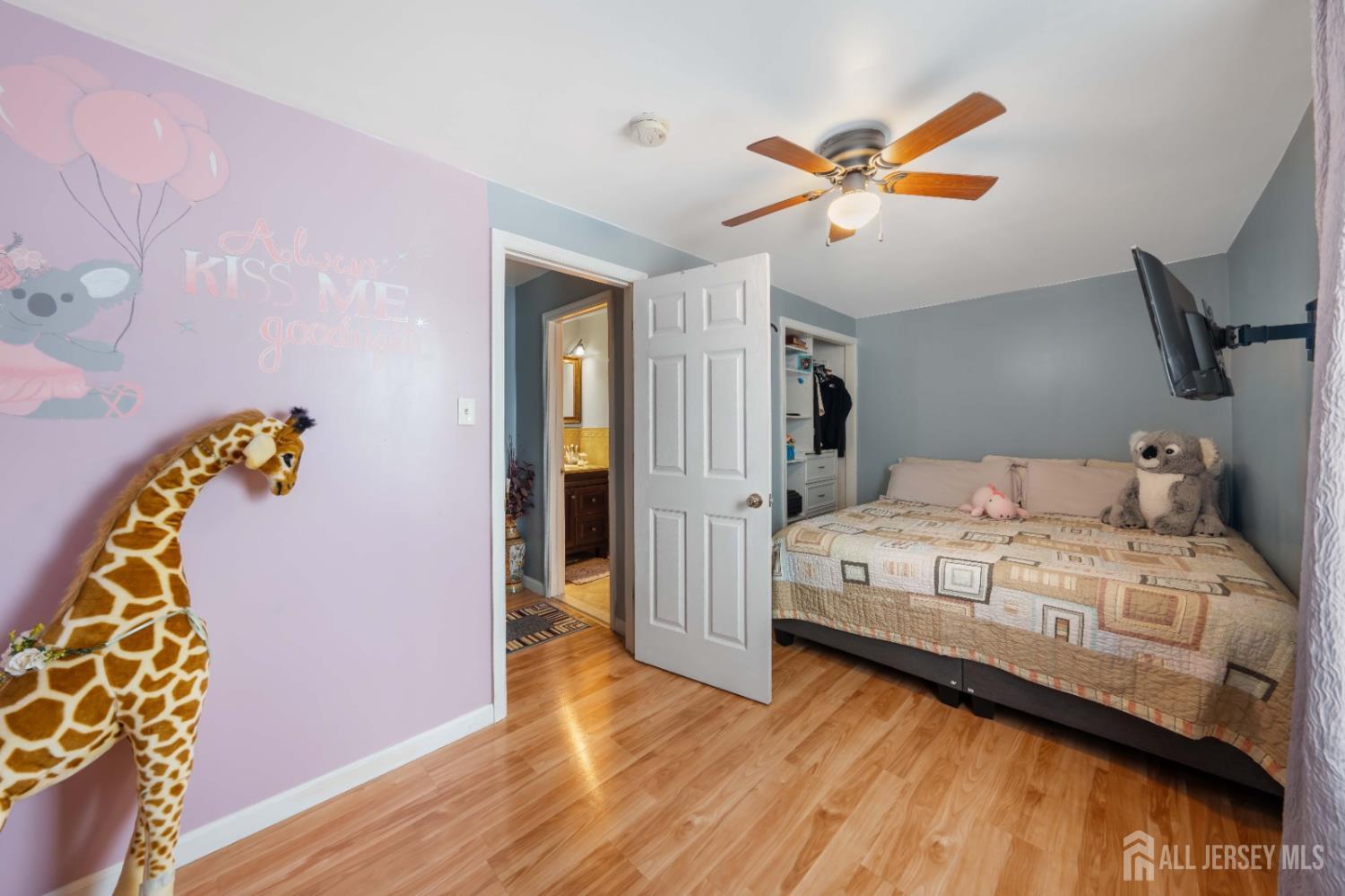 23 Radcliffe Street South River NJ 08882