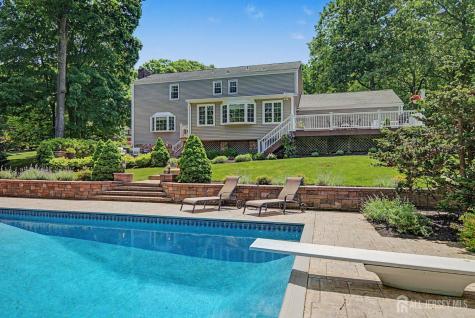 13 Mabro Drive Denville NJ 07834
