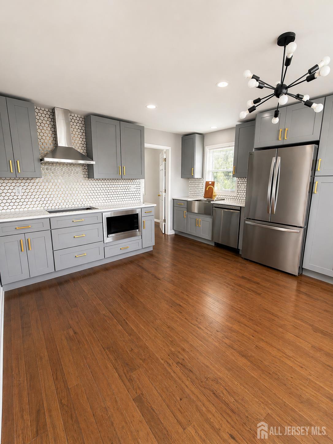 12 Orchard Street Keansburg NJ 07734