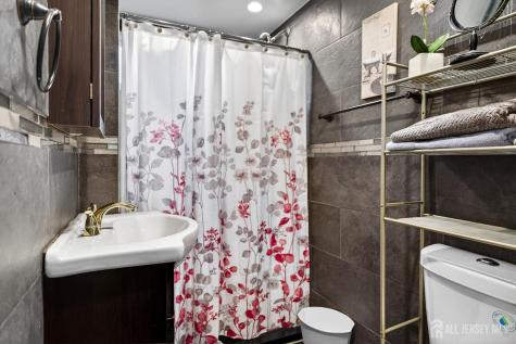 280 Nesbit Terrace Irvington NJ 07111