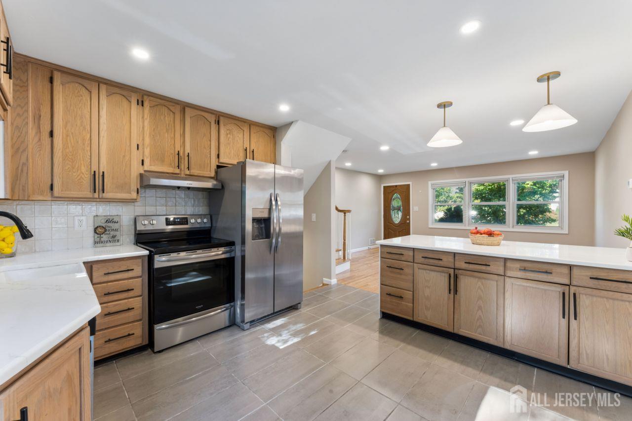 5 Bradford Road East Brunswick NJ 08816