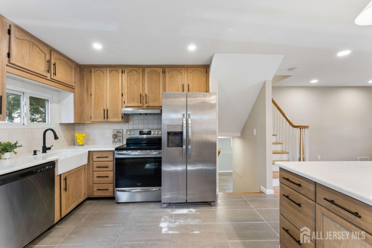 5 Bradford Road East Brunswick NJ 08816
