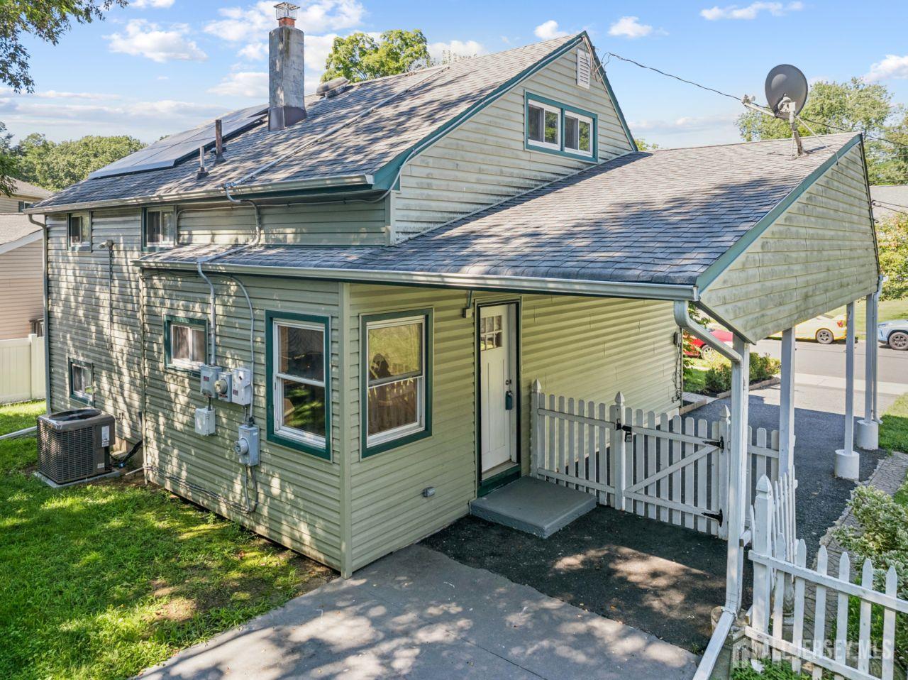 5 Bradford Road East Brunswick NJ 08816