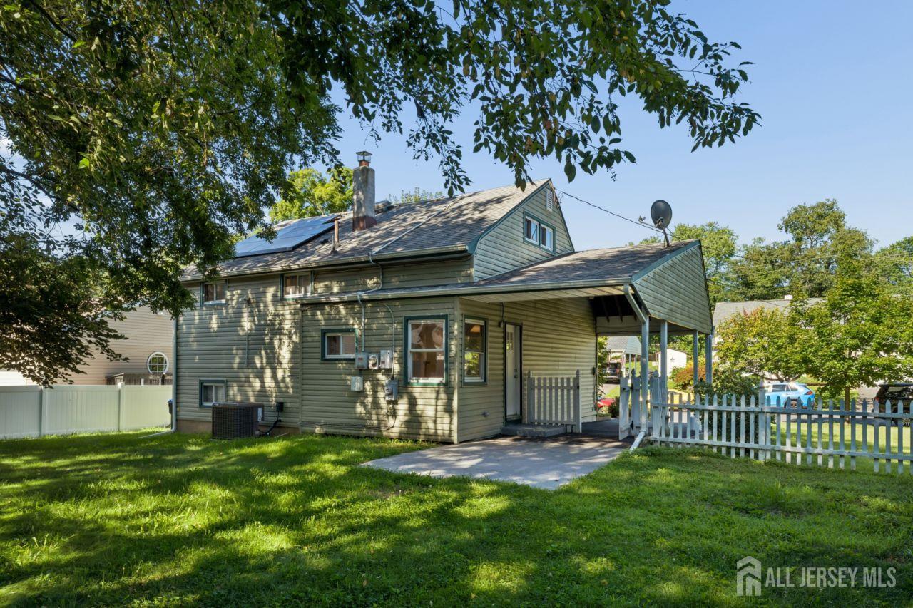 5 Bradford Road East Brunswick NJ 08816