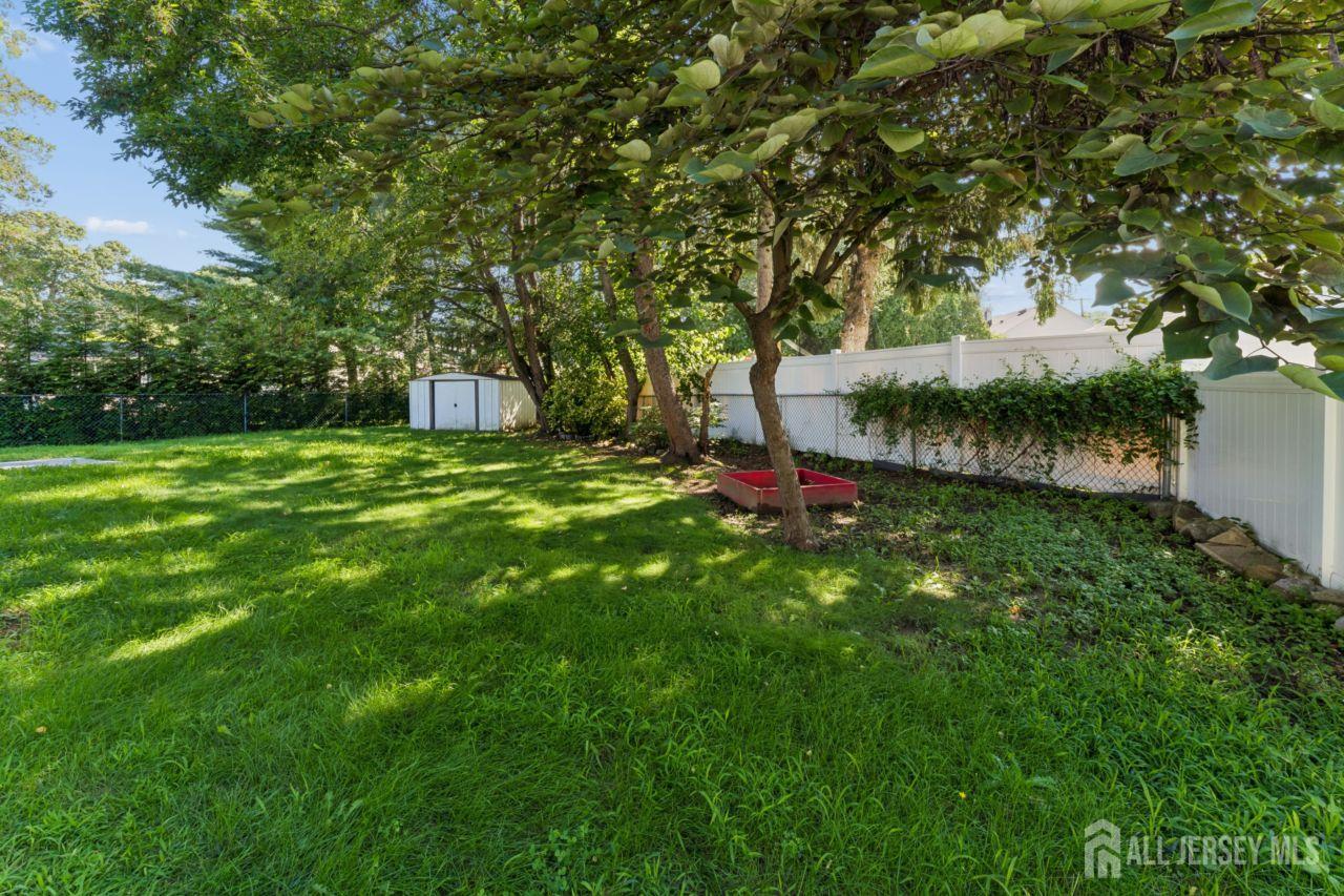 5 Bradford Road East Brunswick NJ 08816