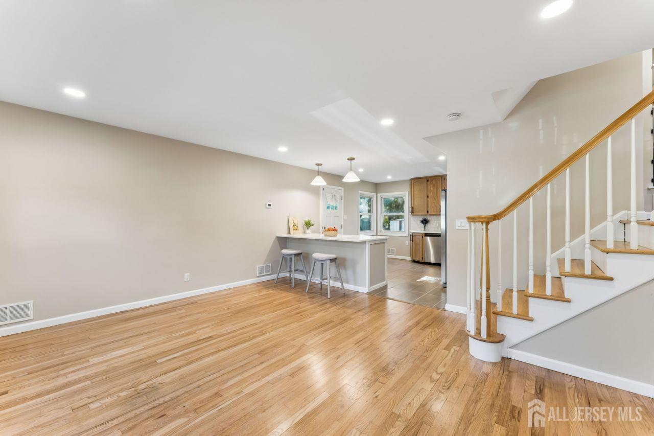 5 Bradford Road East Brunswick NJ 08816