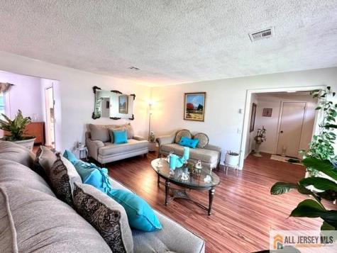 496 Revere Way Monroe NJ 08831