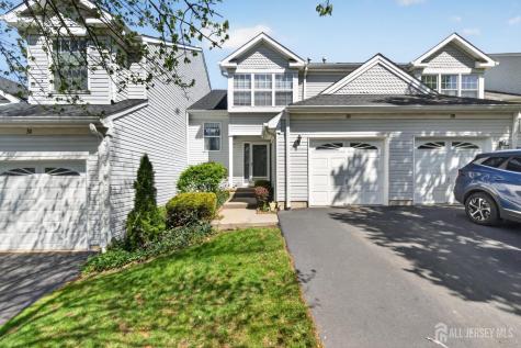 33 Vandeventer Court Sayreville NJ 08872