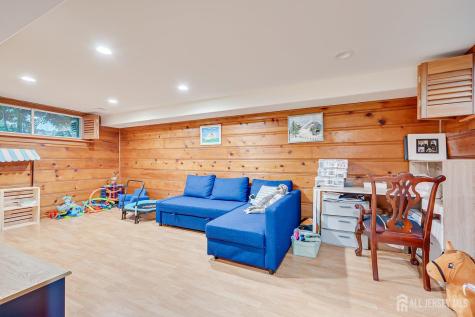 4 Bucknell Drive Hazlet NJ 07730