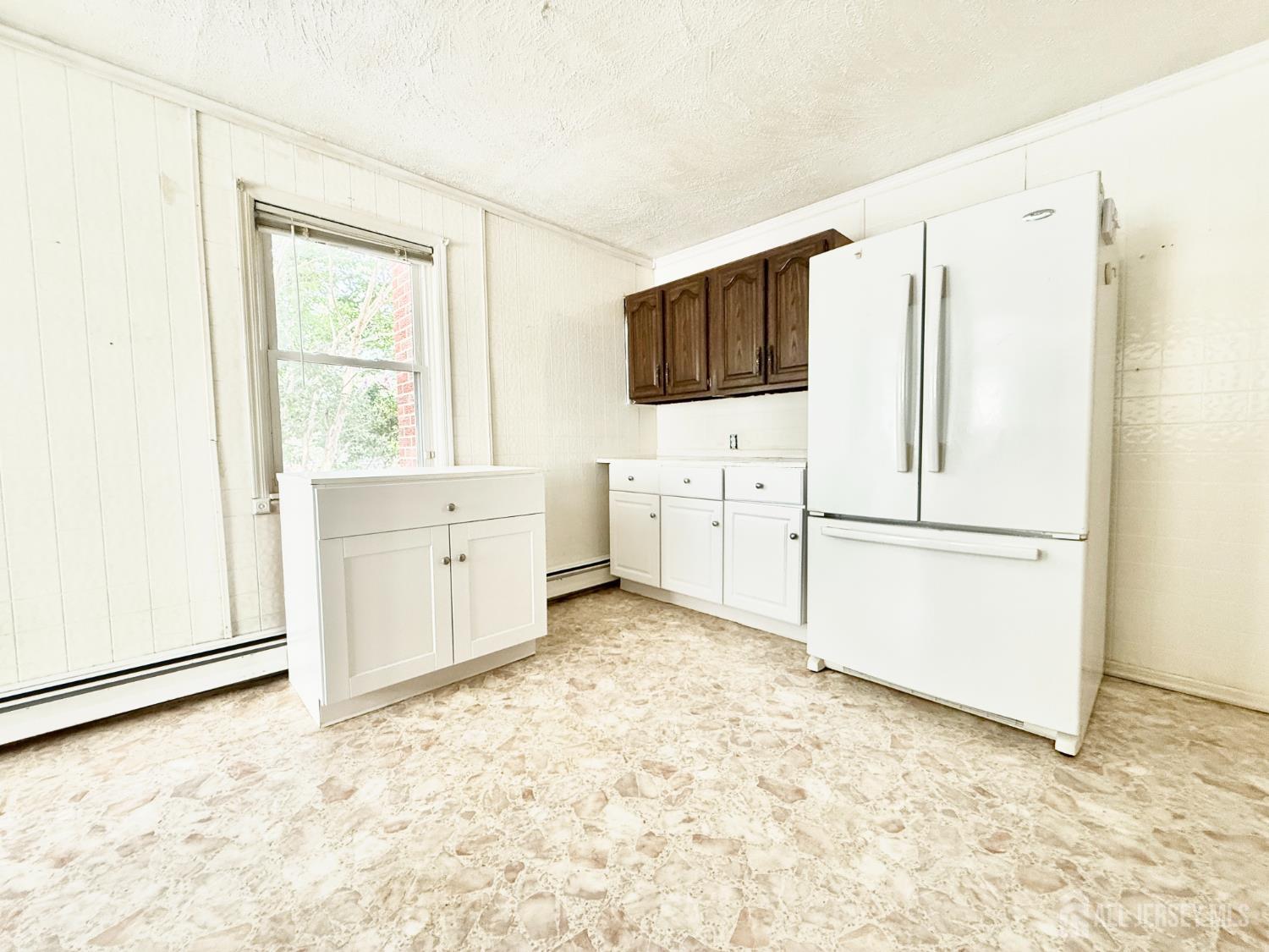 674 Cedar Street Colonia NJ 07067