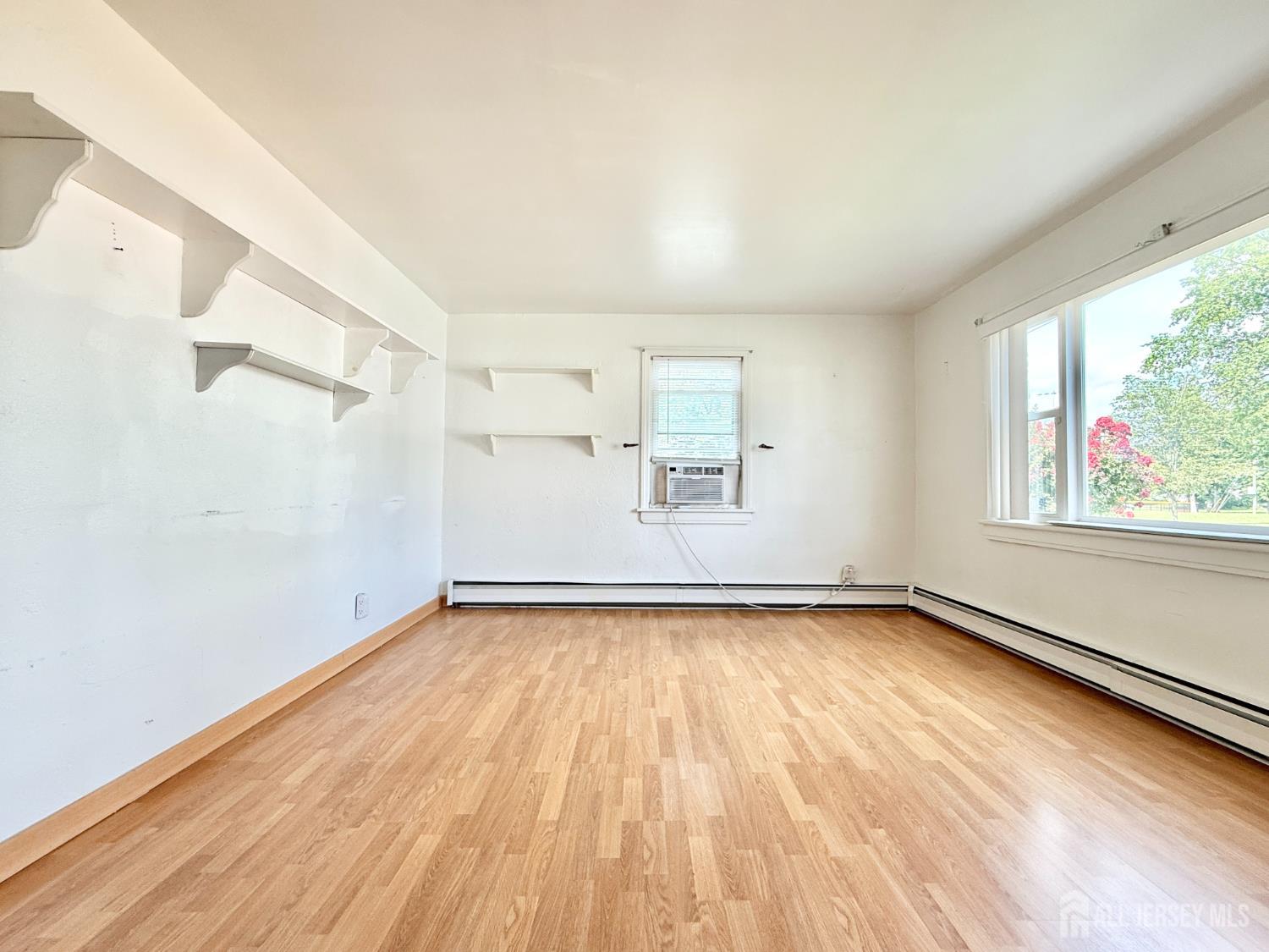 674 Cedar Street Colonia NJ 07067