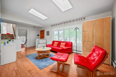 13 SE 13 Glenview Drive West Windsor NJ 08540