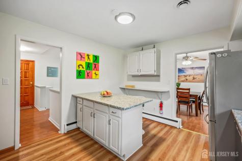 13 SE 13 Glenview Drive West Windsor NJ 08540