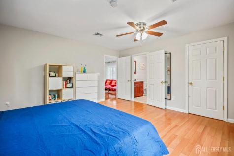 13 SE 13 Glenview Drive West Windsor NJ 08540