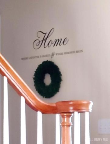544 Edgeworth Street Middlesex NJ 08846