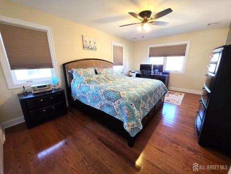 544 Edgeworth Street Middlesex NJ 08846