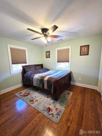 544 Edgeworth Street Middlesex NJ 08846
