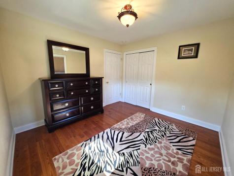 544 Edgeworth Street Middlesex NJ 08846