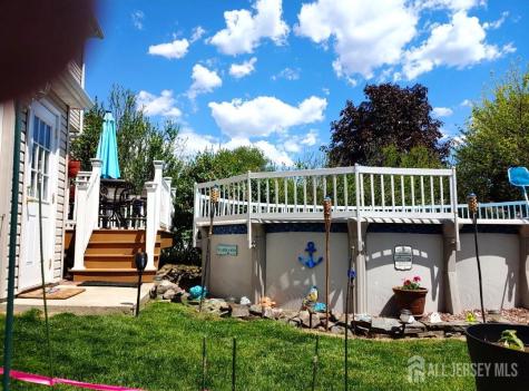 544 Edgeworth Street Middlesex NJ 08846