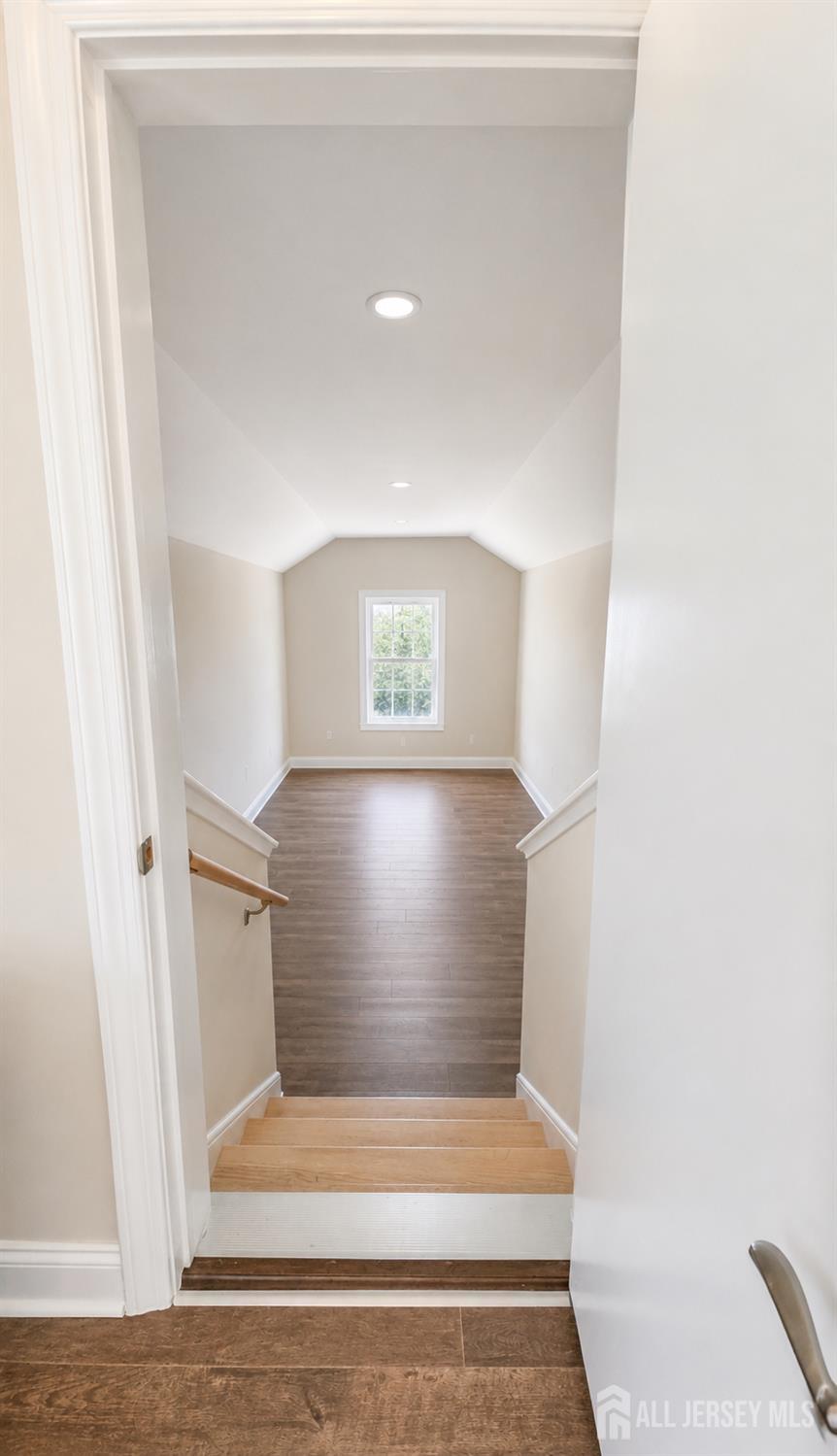 4 Pasture Drive Farmingdale NJ 07727