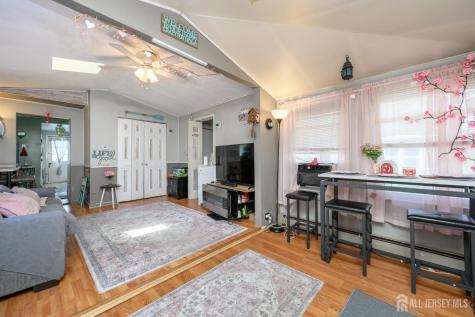 904 Central Avenue Union Beach NJ 07735