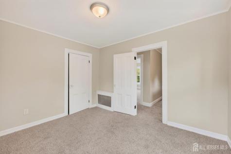 322 Madison Avenue Dunellen NJ 08812
