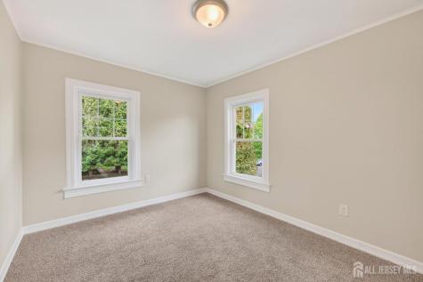 322 Madison Avenue Dunellen NJ 08812