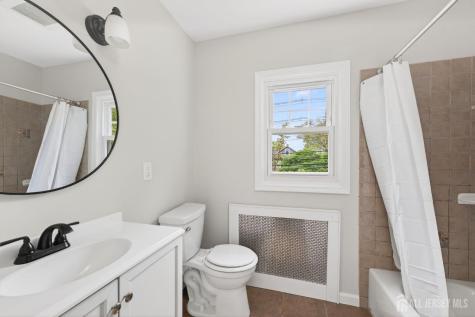 322 Madison Avenue Dunellen NJ 08812