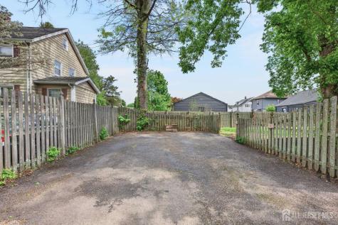 322 Madison Avenue Dunellen NJ 08812