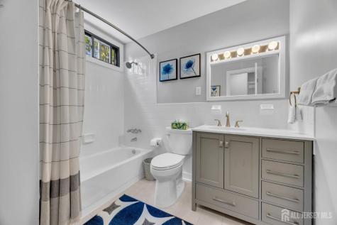 15 Everton Drive East Brunswick NJ 08816