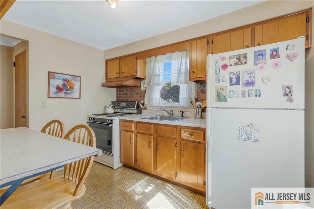 55 Eiseman Avenue Piscataway NJ 08854