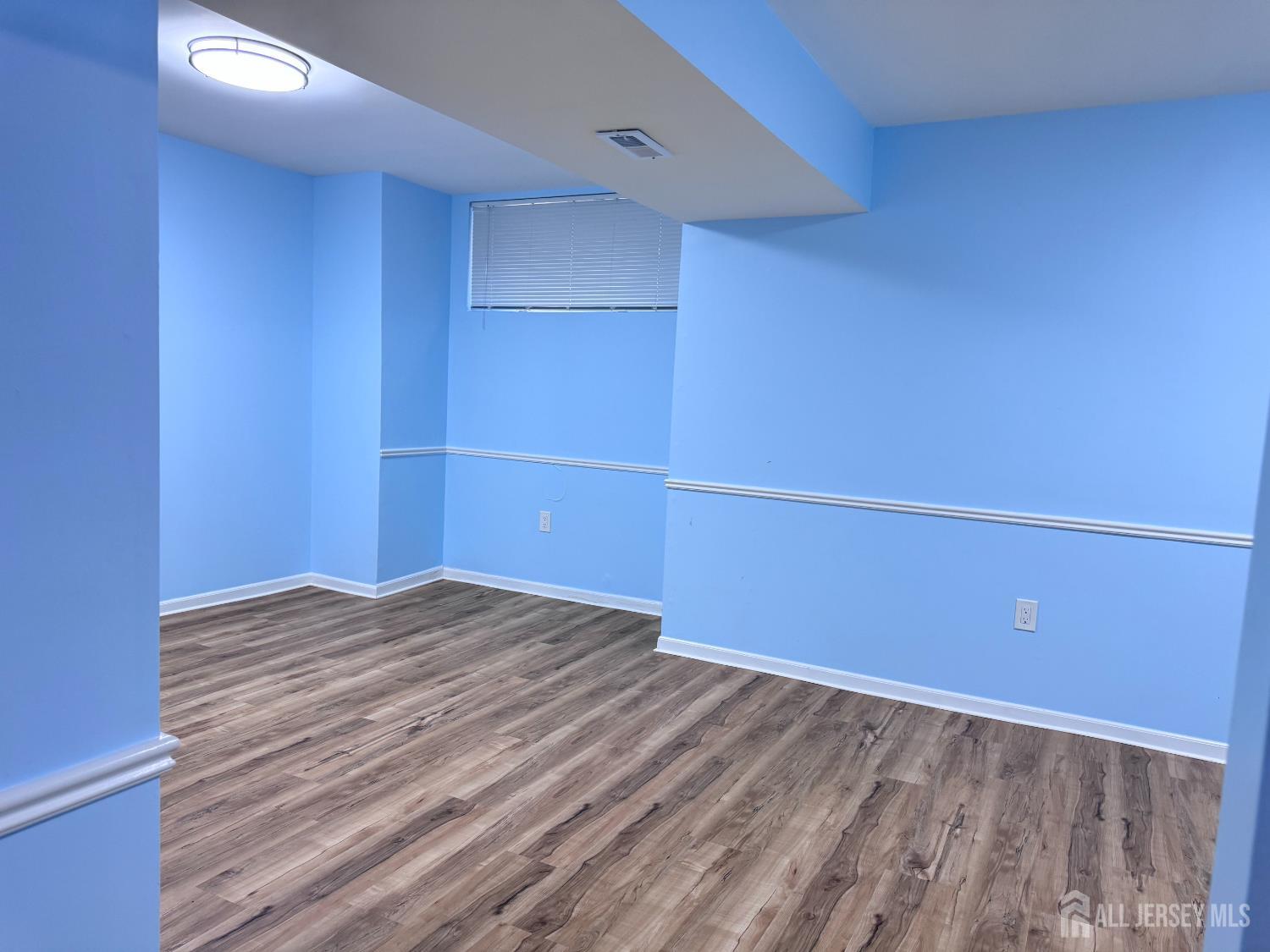 22 Jill Court South Brunswick NJ 08852