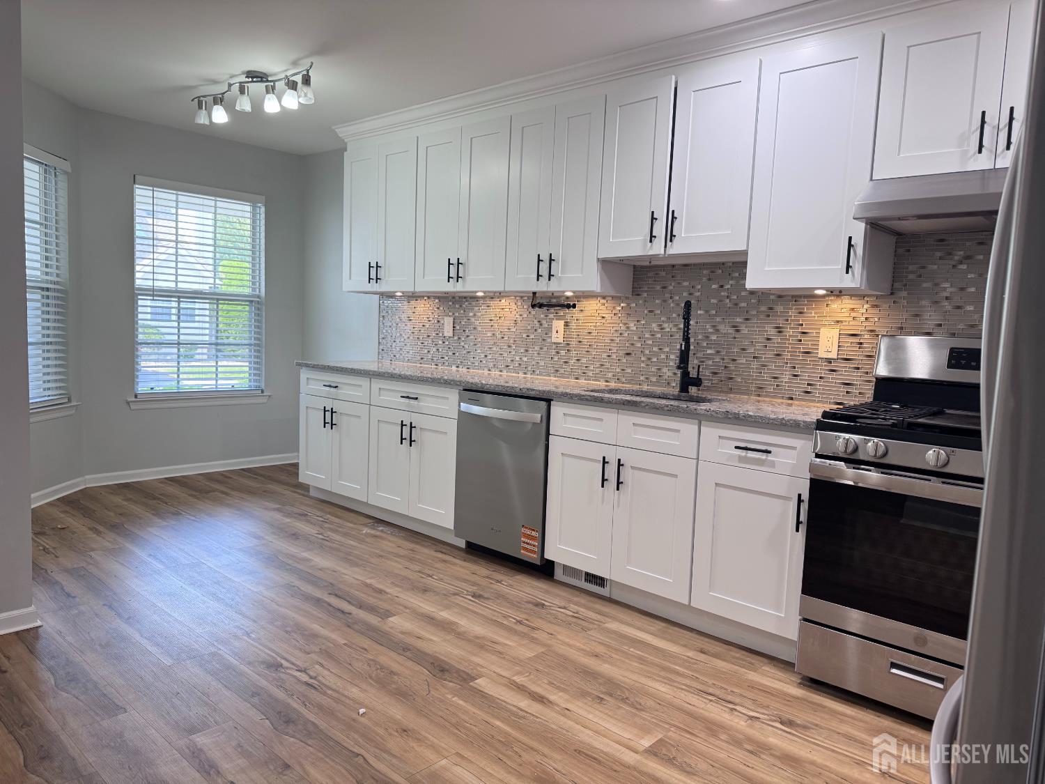 22 Jill Court South Brunswick NJ 08852