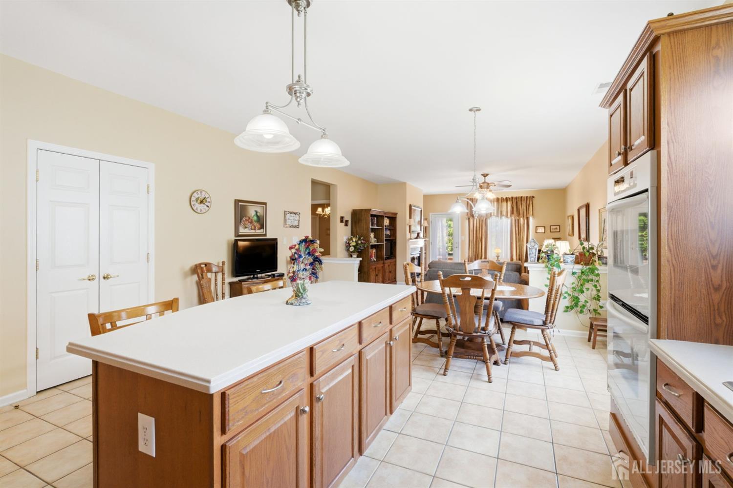 16 Barbaras Way Jackson NJ 08527