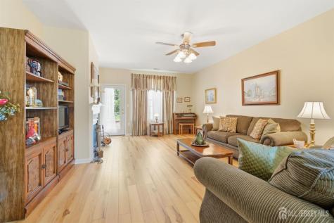 16 Barbaras Way Jackson NJ 08527