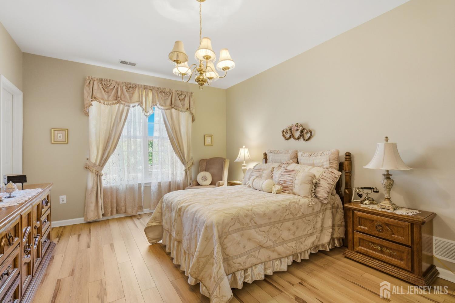 16 Barbaras Way Jackson NJ 08527