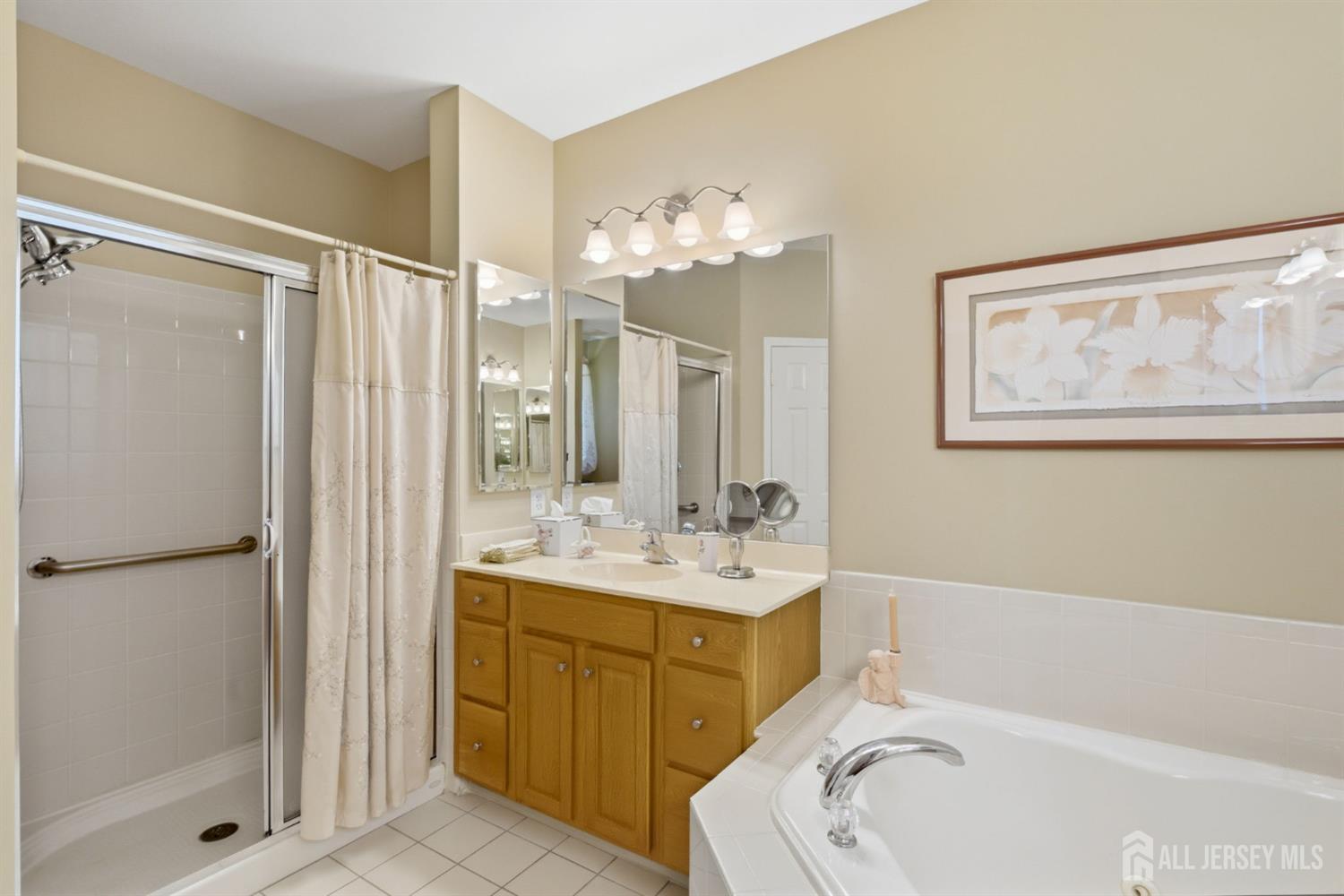 16 Barbaras Way Jackson NJ 08527