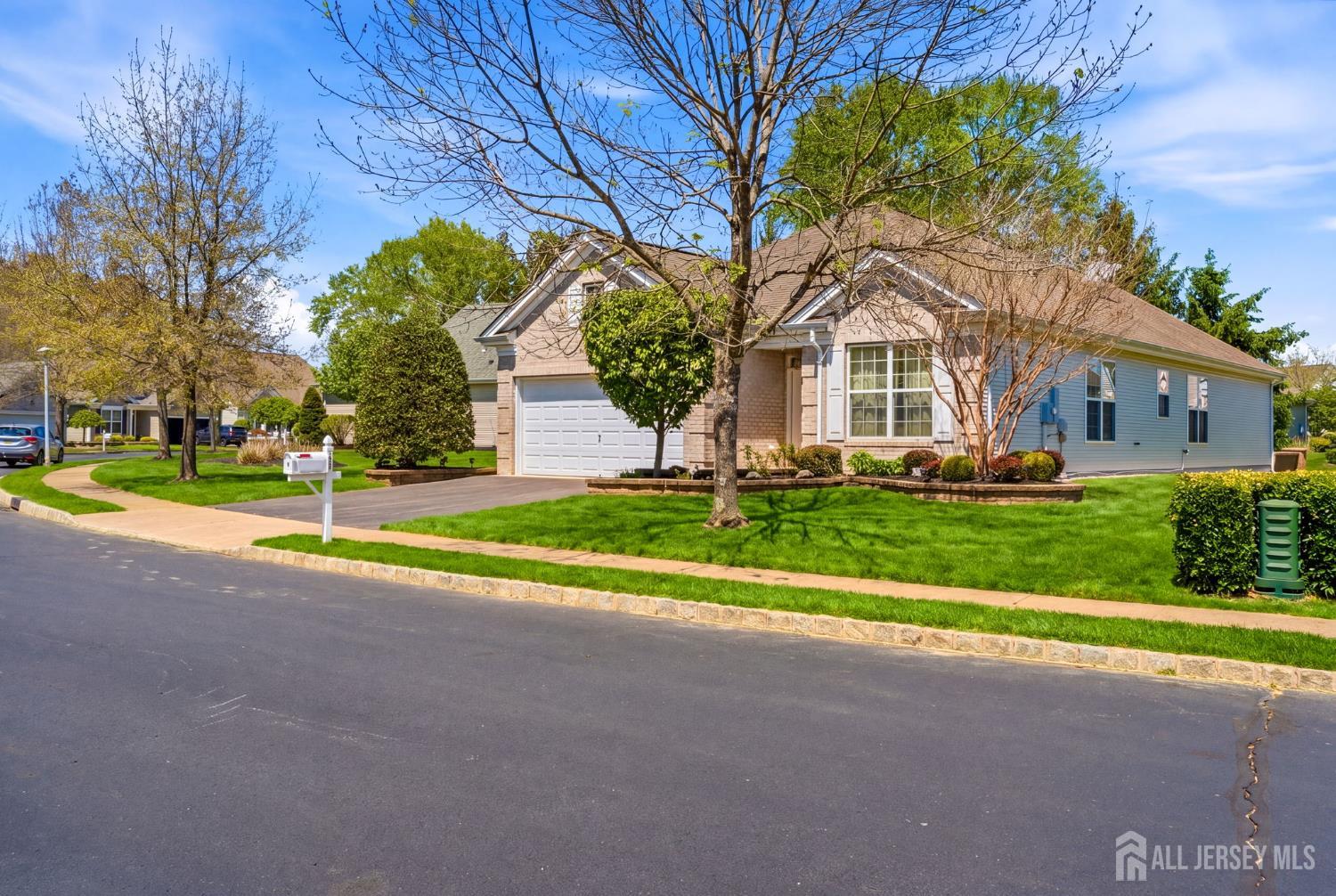 16 Barbaras Way Jackson NJ 08527